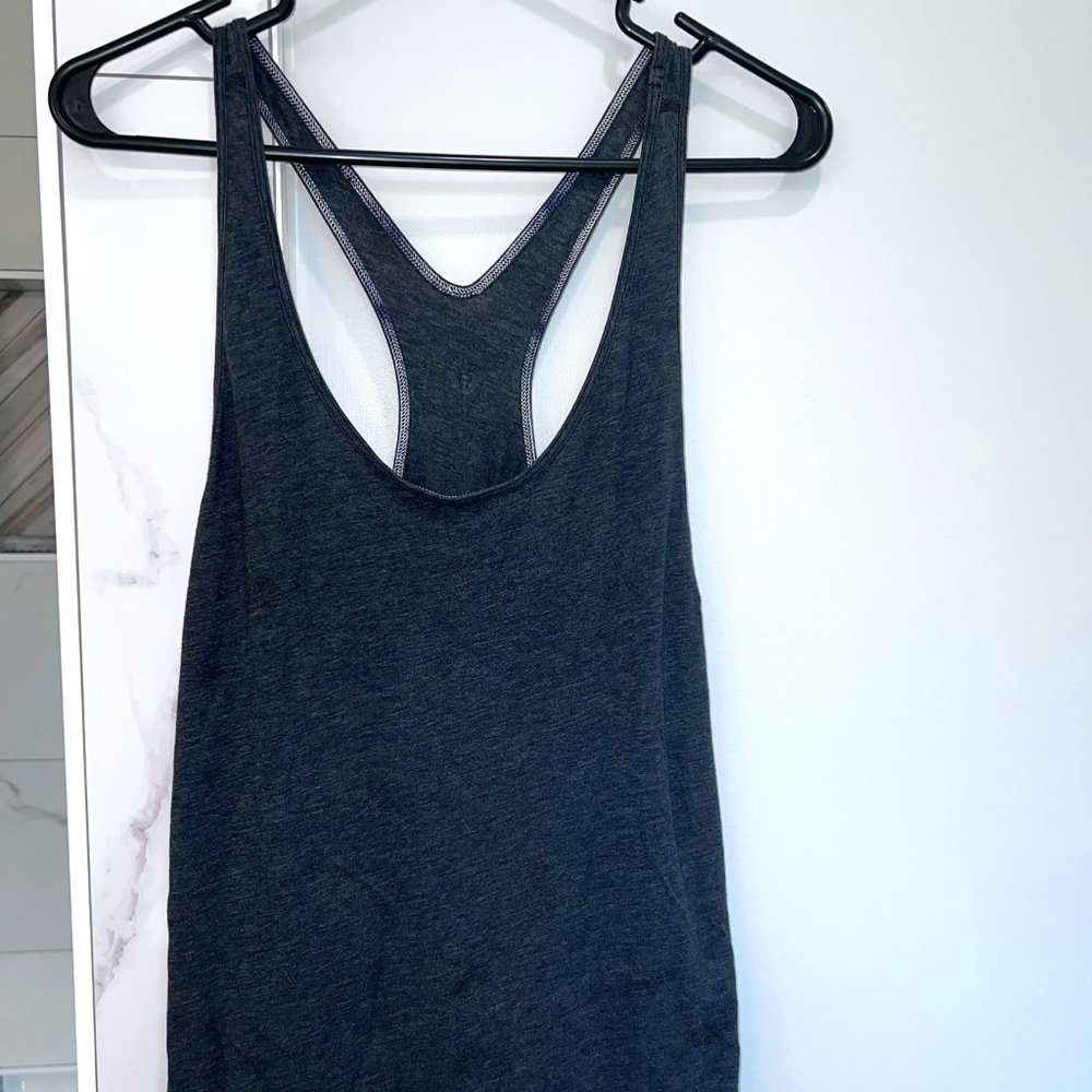 lululemon Women's Racer Back Tank Top Large